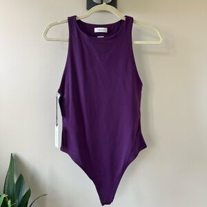 Aritzia Babaton Contour 90s Bodysuit